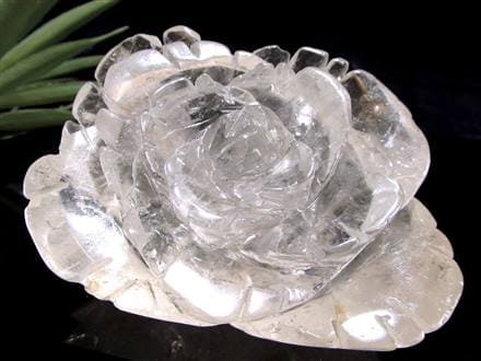 水晶 薔薇 彫刻置物 クォーツ 天然石