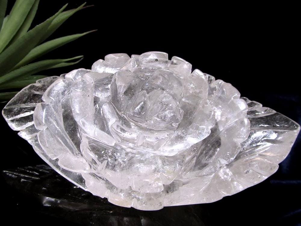 水晶 薔薇 彫刻置物 クォーツ 天然石