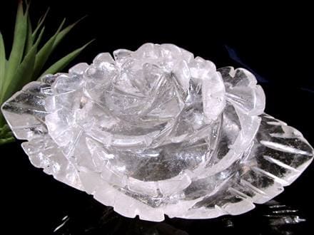 水晶 薔薇 彫刻置物 クォーツ 天然石
