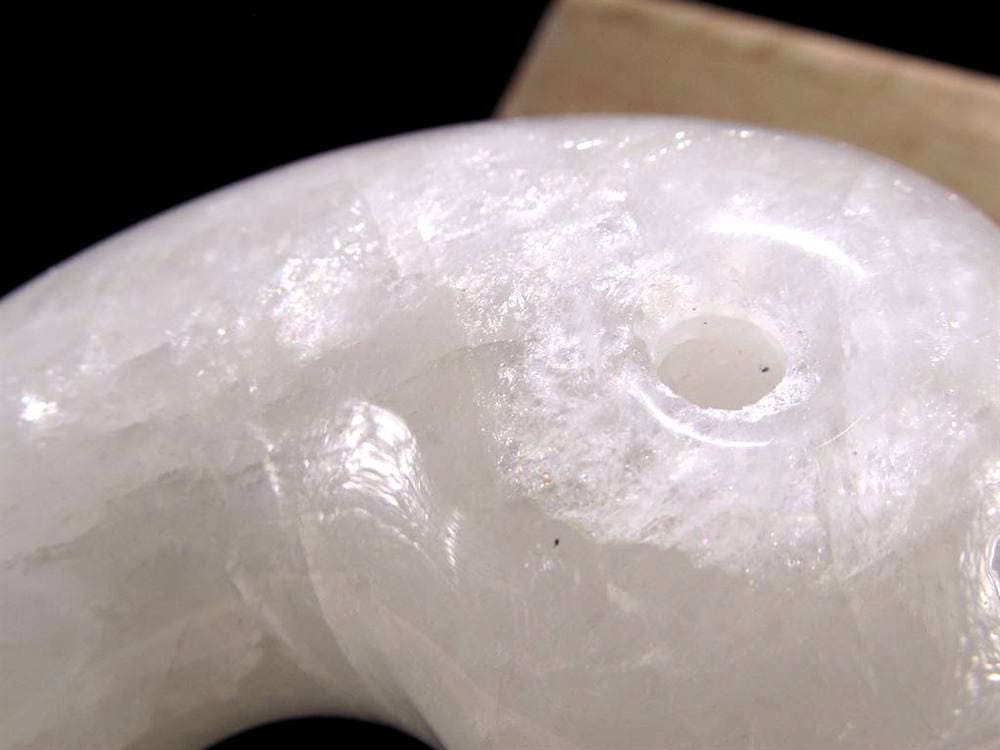 甲州白雲石 水晶 勾玉 4月誕生石 天然石