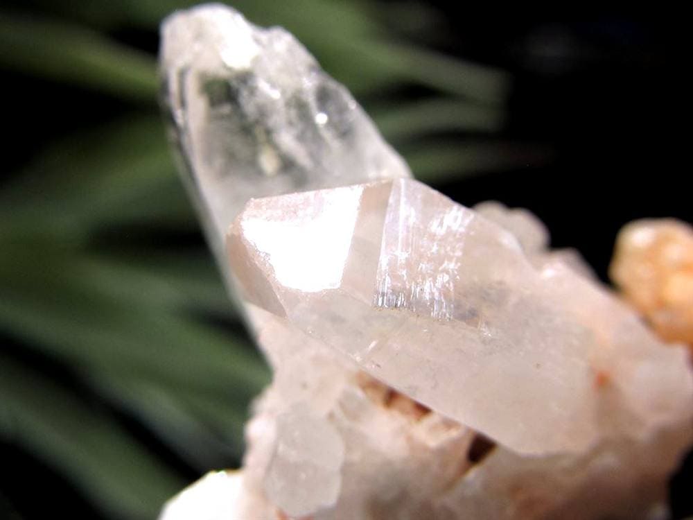 オイルクォーツ 石油入り水晶 結晶 原石