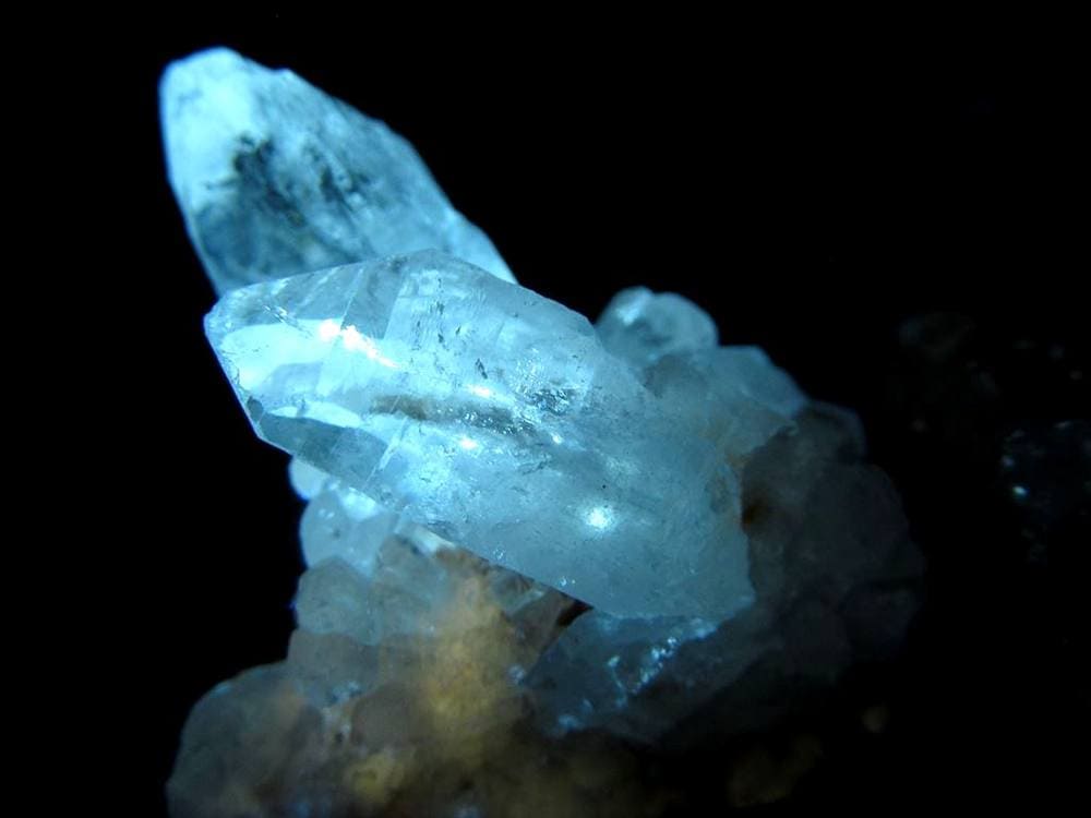 オイルクォーツ 石油入り水晶 結晶 原石