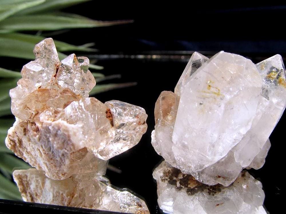 オイルクォーツ 石油入り水晶 結晶 原石