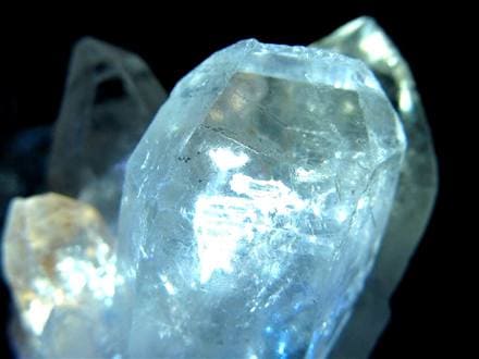 オイルクォーツ 石油入り水晶 結晶 原石