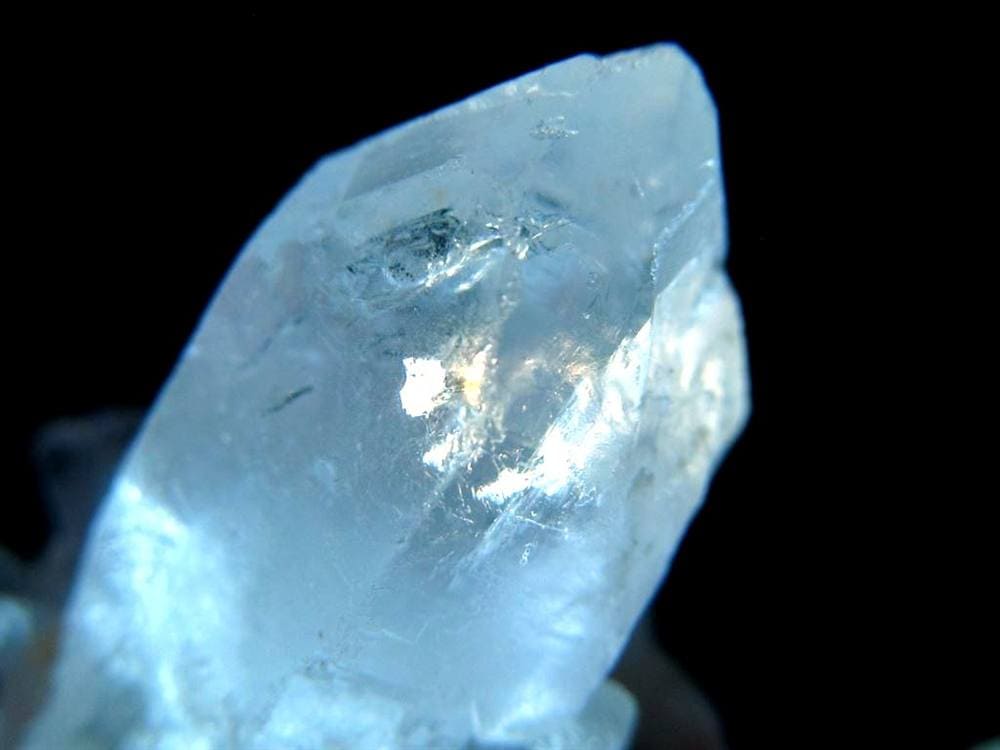 オイルクォーツ 石油入り水晶 結晶 原石