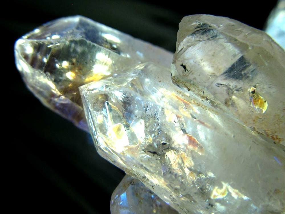 オイルクォーツ 石油入り水晶 結晶 原石