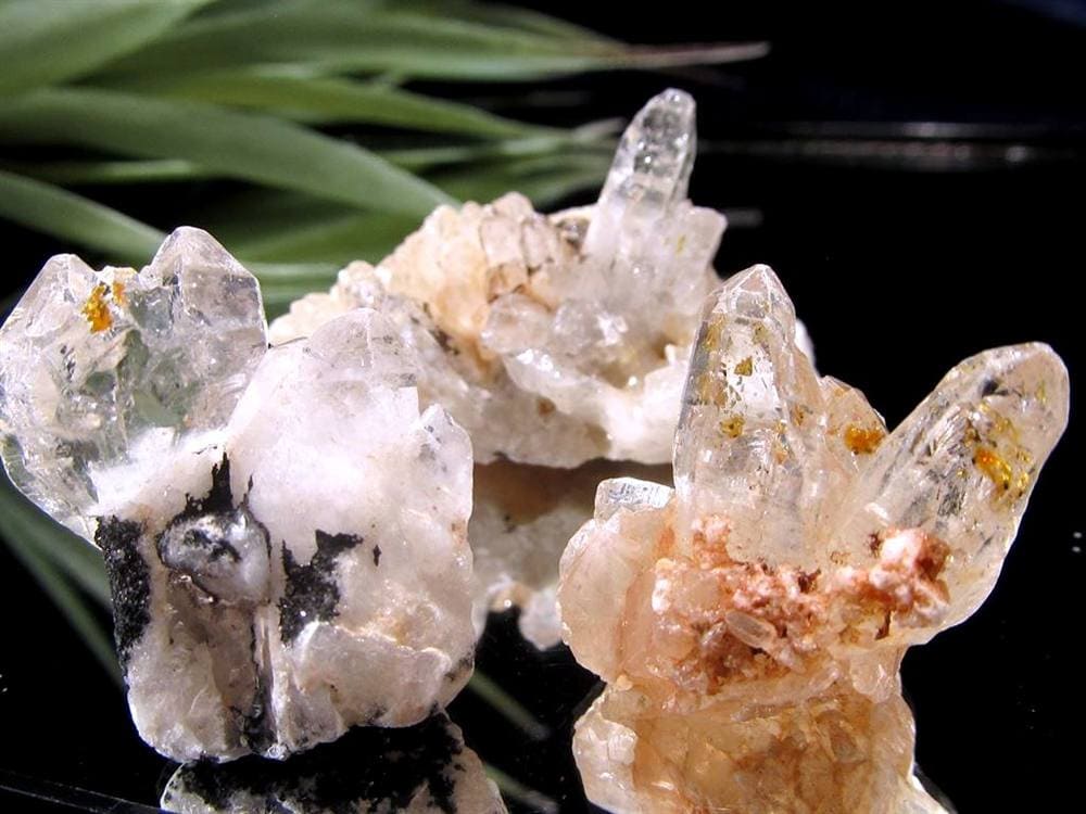 オイルクォーツ 石油入り水晶 結晶 原石