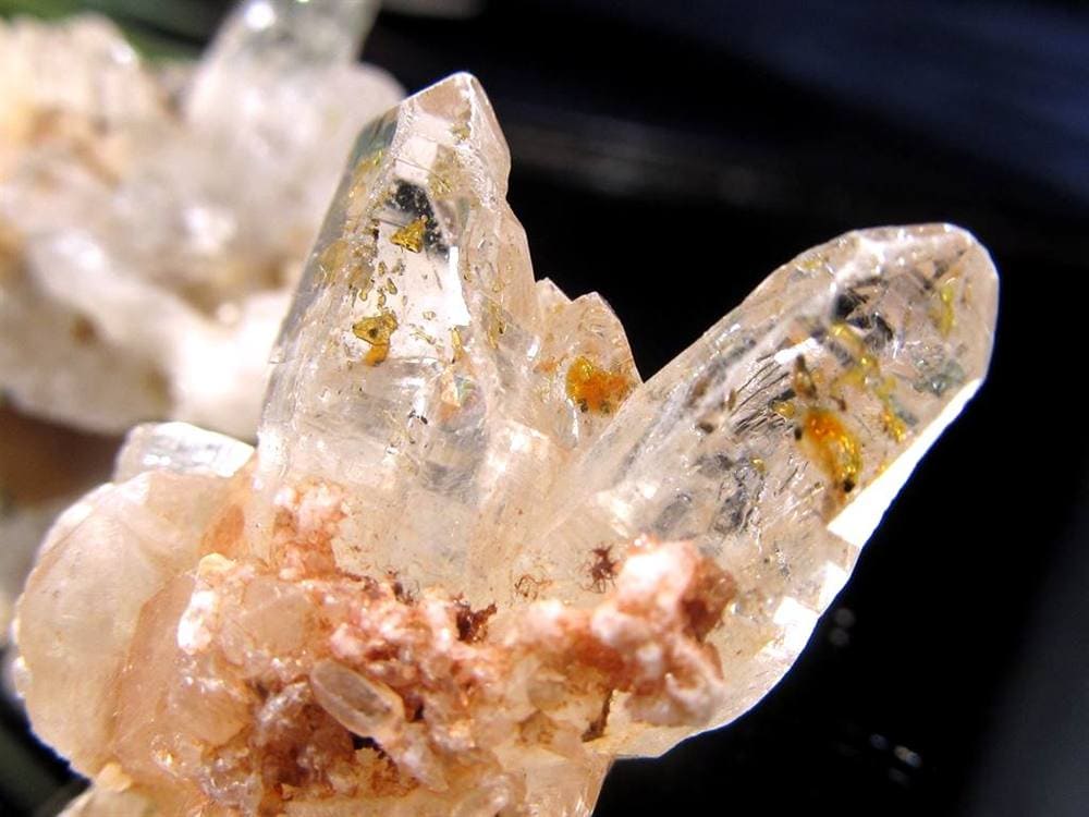 オイルクォーツ 石油入り水晶 結晶 原石