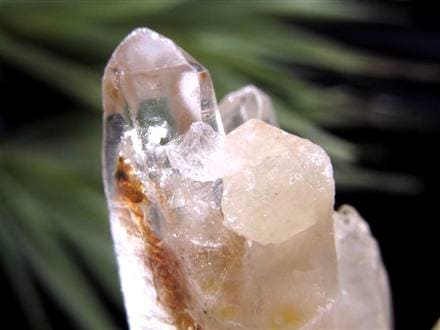 オイルクォーツ 石油入り水晶 結晶 原石