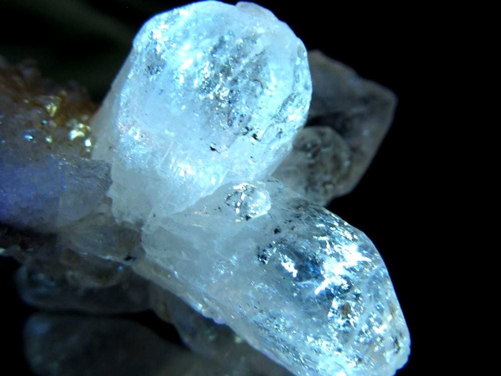 オイルクォーツ 石油入り水晶 結晶 原石