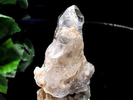 オイルクォーツ 石油入り水晶 結晶 原石