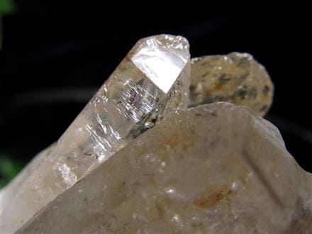オイルクォーツ 石油入り水晶 結晶 原石
