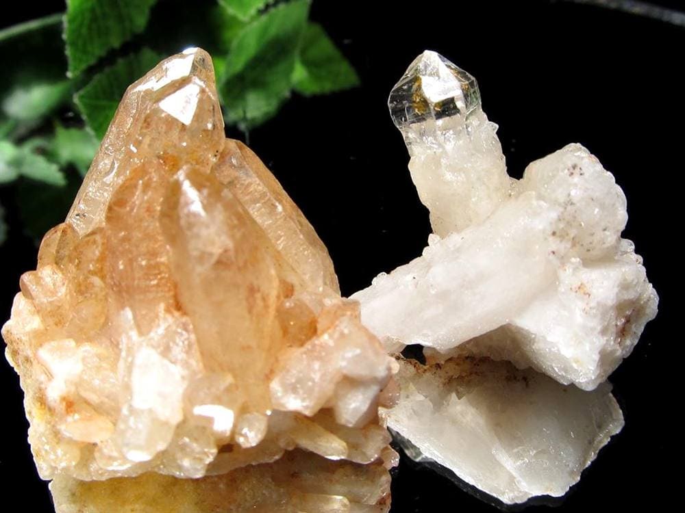 オイルクォーツ 石油入り水晶 結晶 原石
