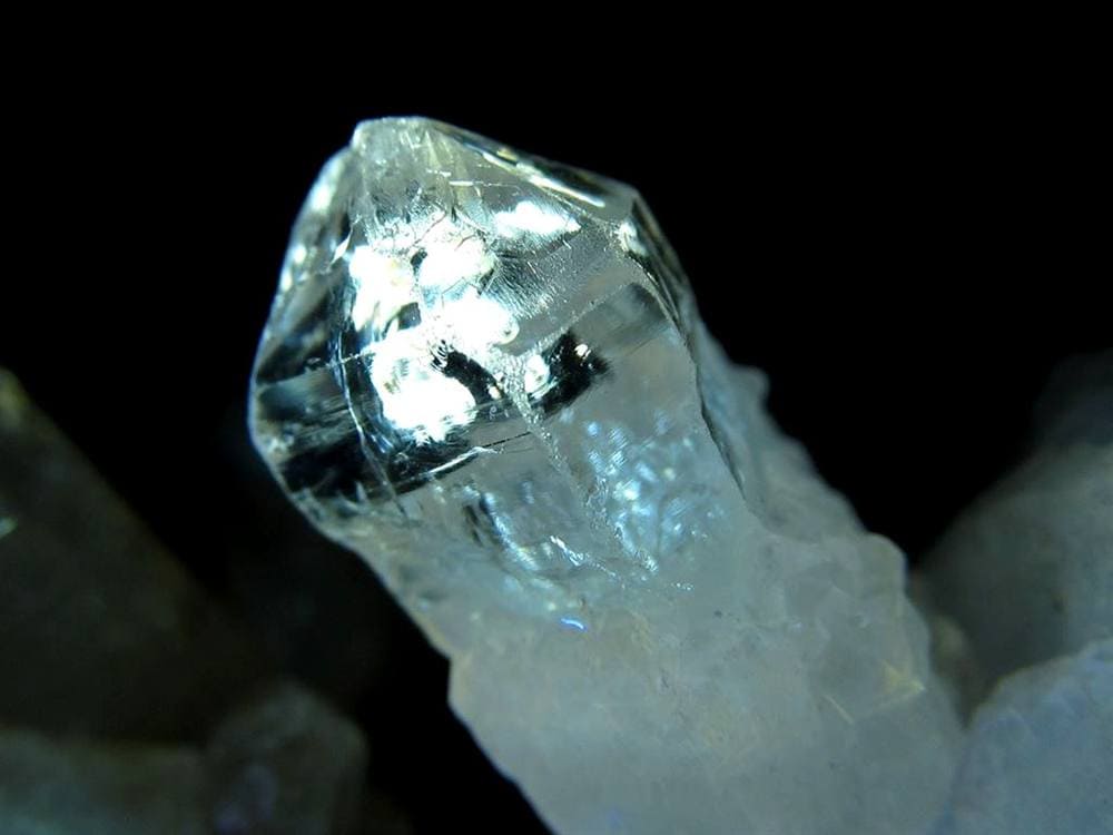 オイルクォーツ 石油入り水晶 結晶 原石