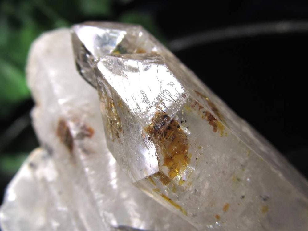 オイルクォーツ 石油入り水晶 結晶 原石