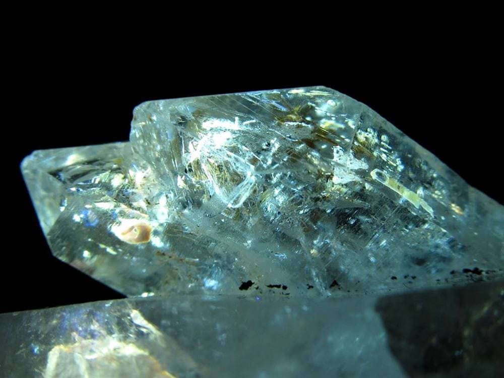 オイルクォーツ 石油入り水晶 結晶 原石