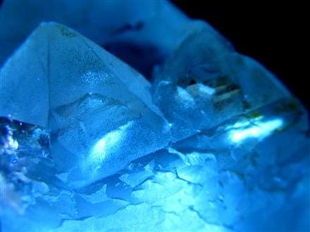 オイルクォーツ 石油入り水晶 結晶 原石