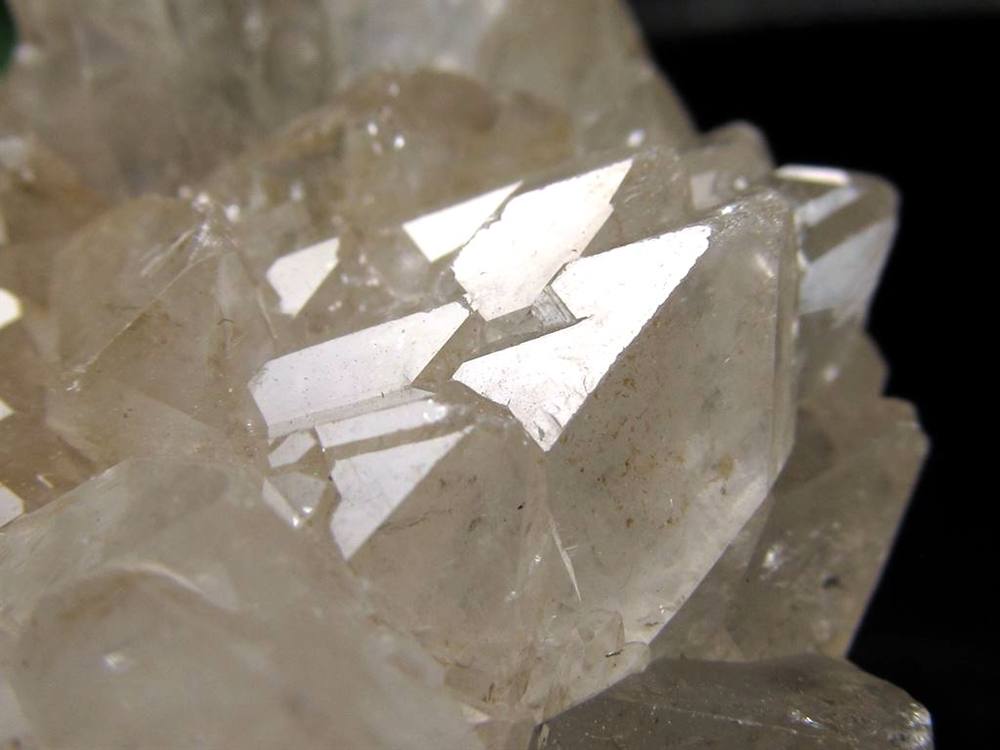 オイルクォーツ 石油入り水晶 結晶 原石