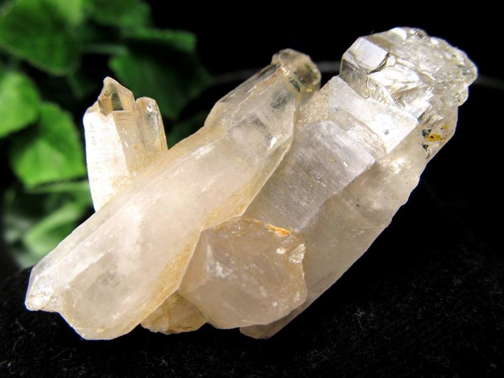オイルクォーツ 石油入り水晶 結晶 原石