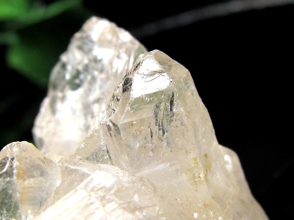 オイルクォーツ 石油入り水晶 結晶 原石