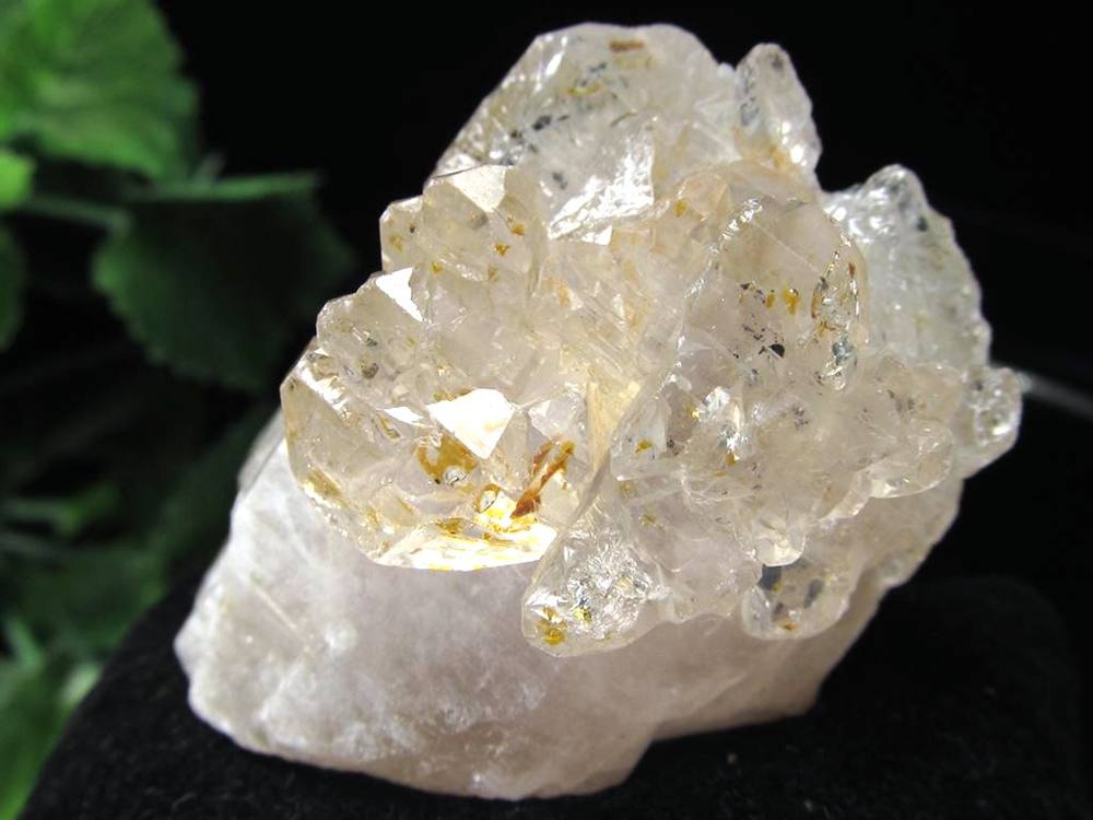 オイルクォーツ 石油入り水晶 結晶 原石