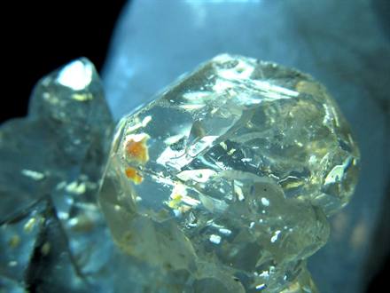 オイルクォーツ 石油入り水晶 結晶 原石