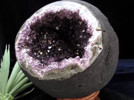 アメジストジオード アメジストドーム 紫水晶 晶洞 天然石