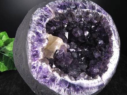 アメジストジオード アメジストドーム 紫水晶 晶洞 天然石
