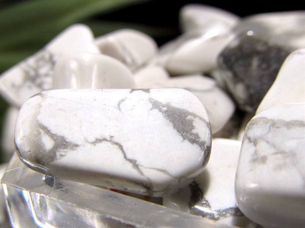 さざれ ハウライト 菱苦土石 天然石 パワーストーン