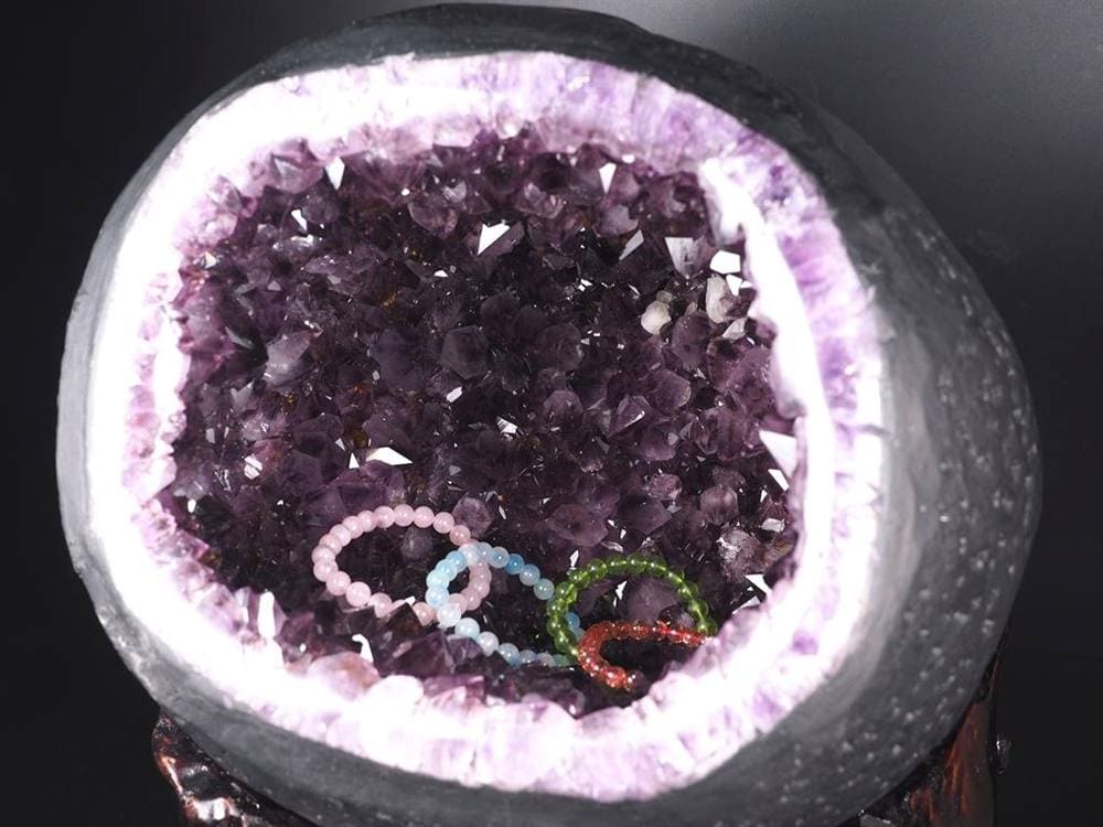 アメジストジオード アメジストドーム 紫水晶 晶洞 天然石