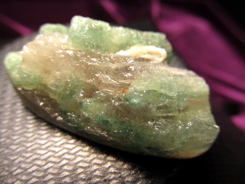 ☆超希少！エメラルドインクォーツ☆世界四大宝石エメラルド☆お守り