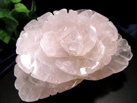 ローズクォーツ 薔薇 彫刻置物 クォーツ 天然石