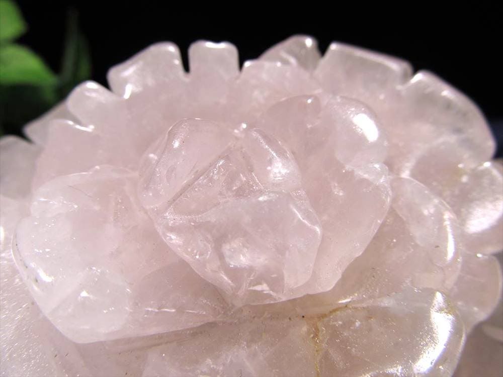 ローズクォーツ 薔薇 彫刻置物 クォーツ 天然石