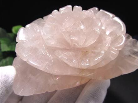 ローズクォーツ 薔薇 彫刻置物 クォーツ 天然石