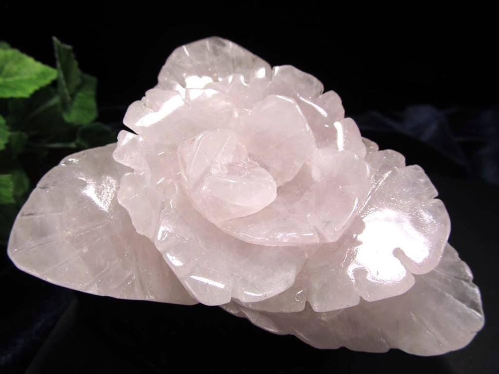 ローズクォーツ 薔薇 彫刻置物 クォーツ 天然石