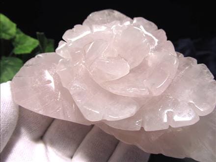 ローズクォーツ 薔薇 彫刻置物 クォーツ 天然石
