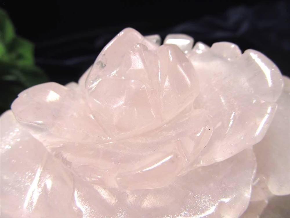 ローズクォーツ 薔薇 彫刻置物 クォーツ 天然石