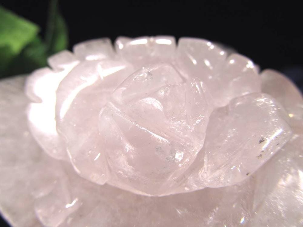 ローズクォーツ 薔薇 彫刻置物 クォーツ 天然石