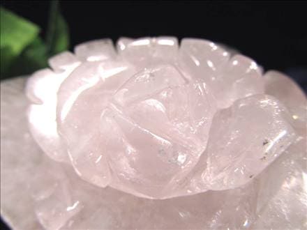 ローズクォーツ 薔薇 彫刻置物 クォーツ 天然石