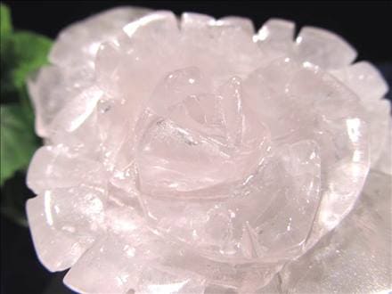 ローズクォーツ 薔薇 彫刻置物 クォーツ 天然石