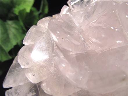 ローズクォーツ 薔薇 彫刻置物 クォーツ 天然石