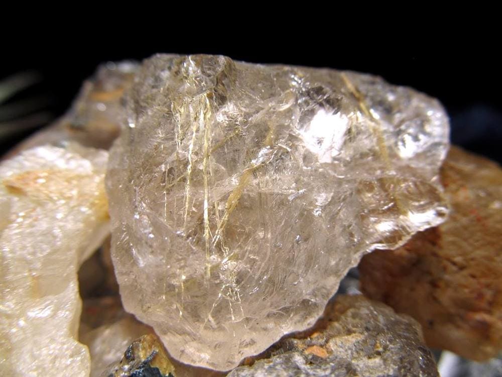 ゴールドルチル 金針水晶 原石 タイチンルチル 天然石