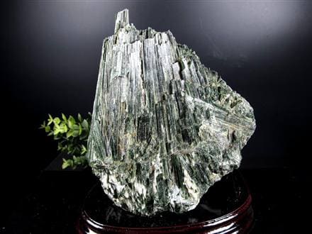アクチノライト 結晶 原石 緑閃石 かんらん石 グリーンルチル