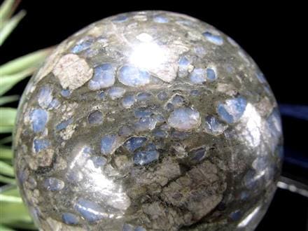 ケセラストーン メロディー女史 丸玉 スフィア 置物