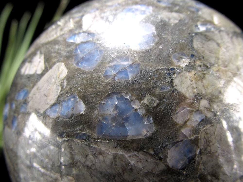 ケセラストーン メロディー女史 丸玉 スフィア 置物