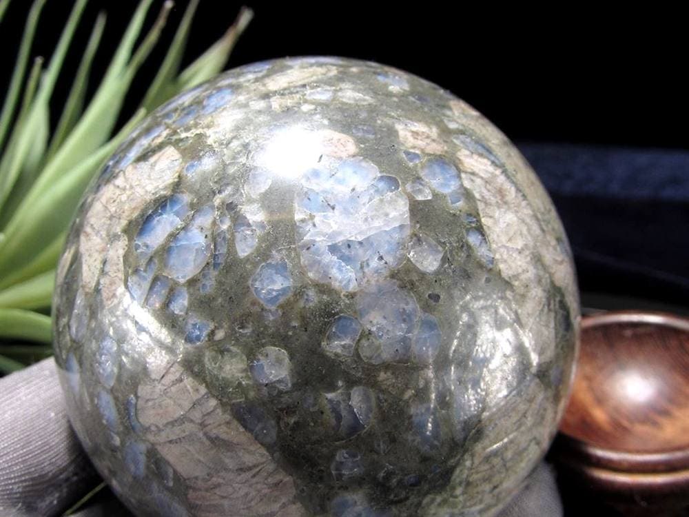 ケセラストーン メロディー女史 丸玉 スフィア 置物