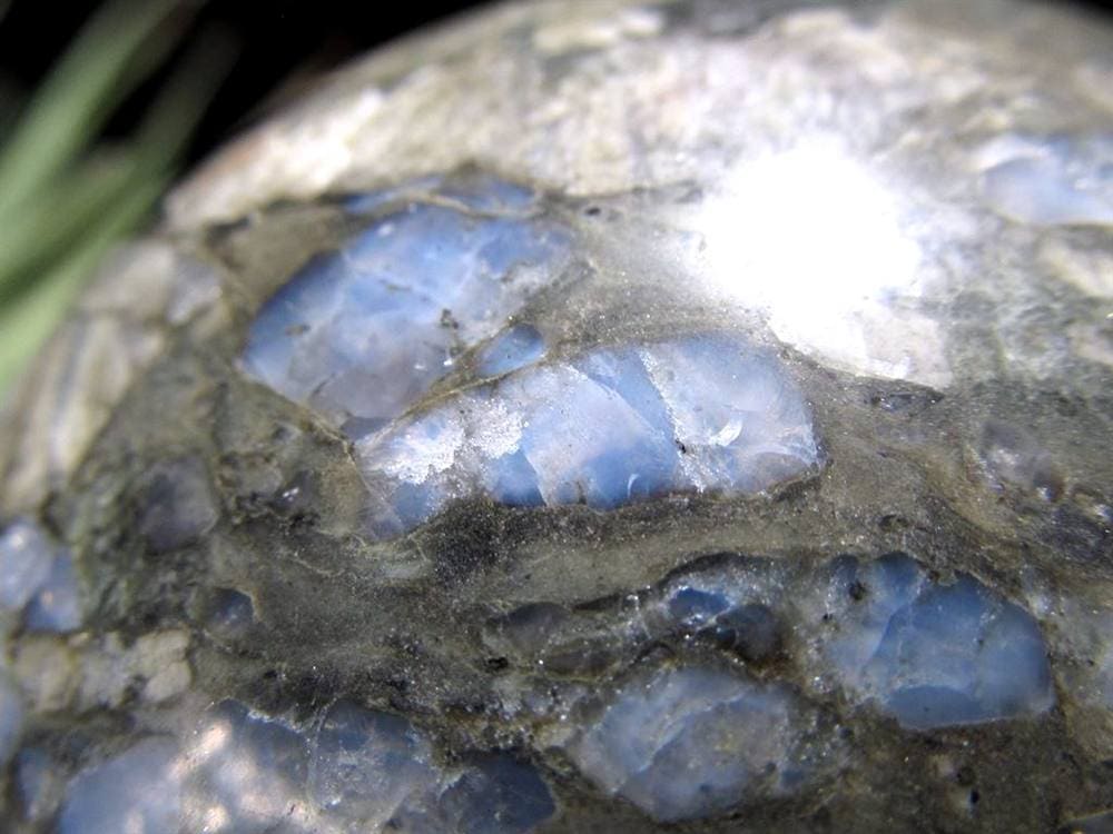 ケセラストーン メロディー女史 丸玉 スフィア 置物