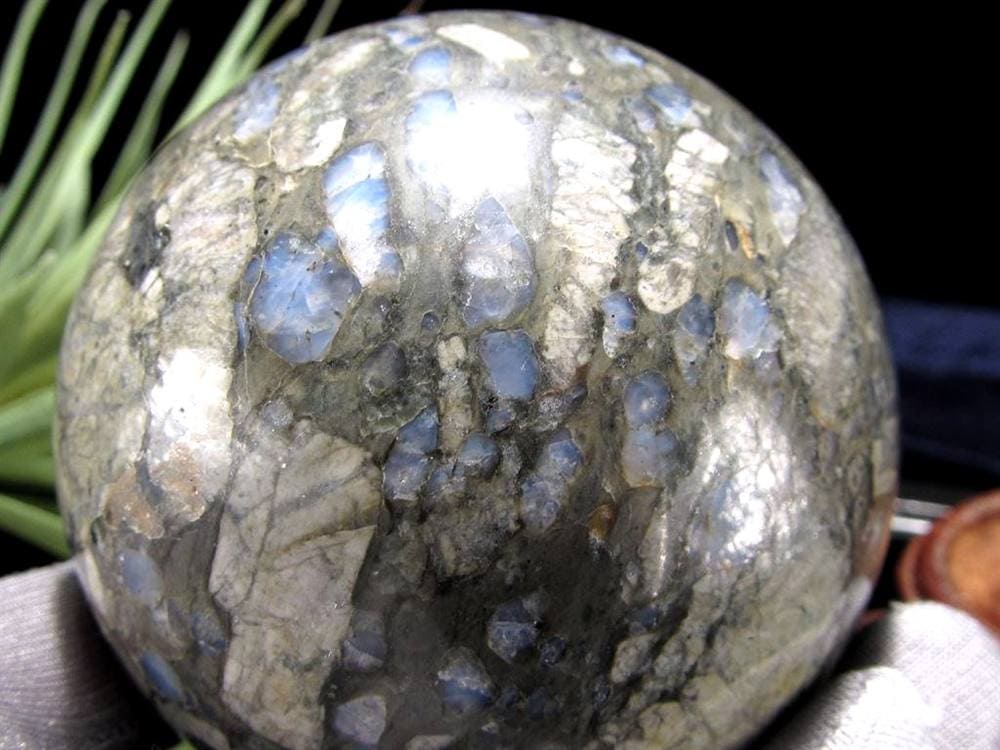 ケセラストーン メロディー女史 丸玉 スフィア 置物