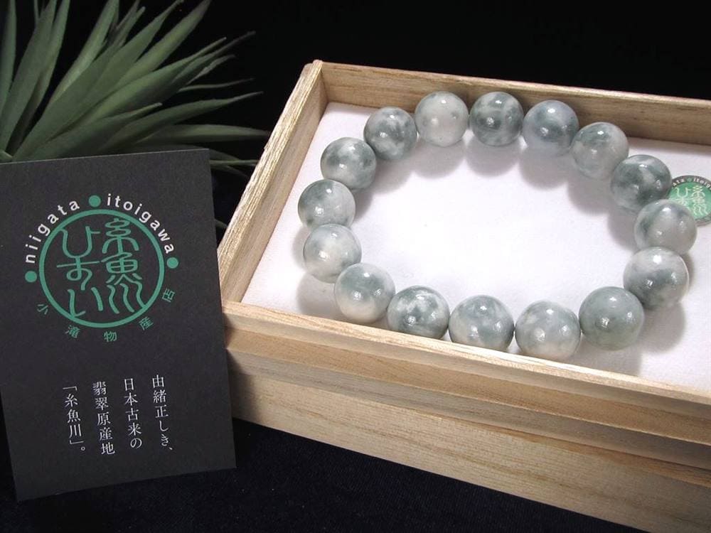 翡翠 ジェダイド ジェイド 本翡翠 糸魚川