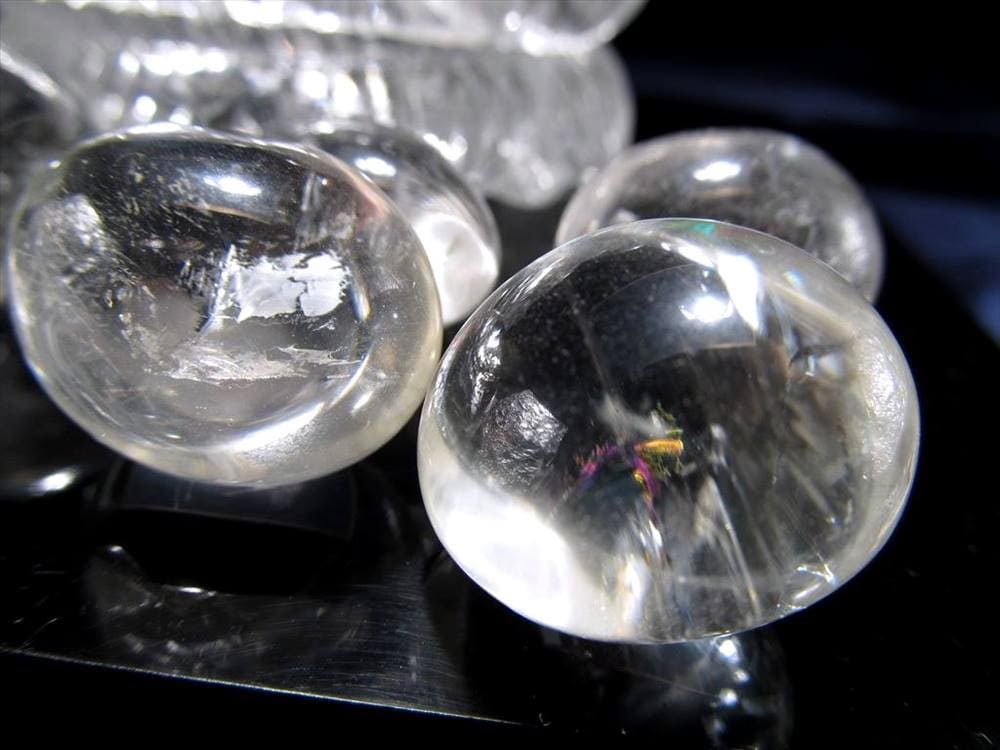 クォーツ 誕生石 水晶 タンブル 握り石